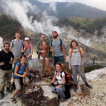 Hostel Bogor Zewnętrze zdjęcie