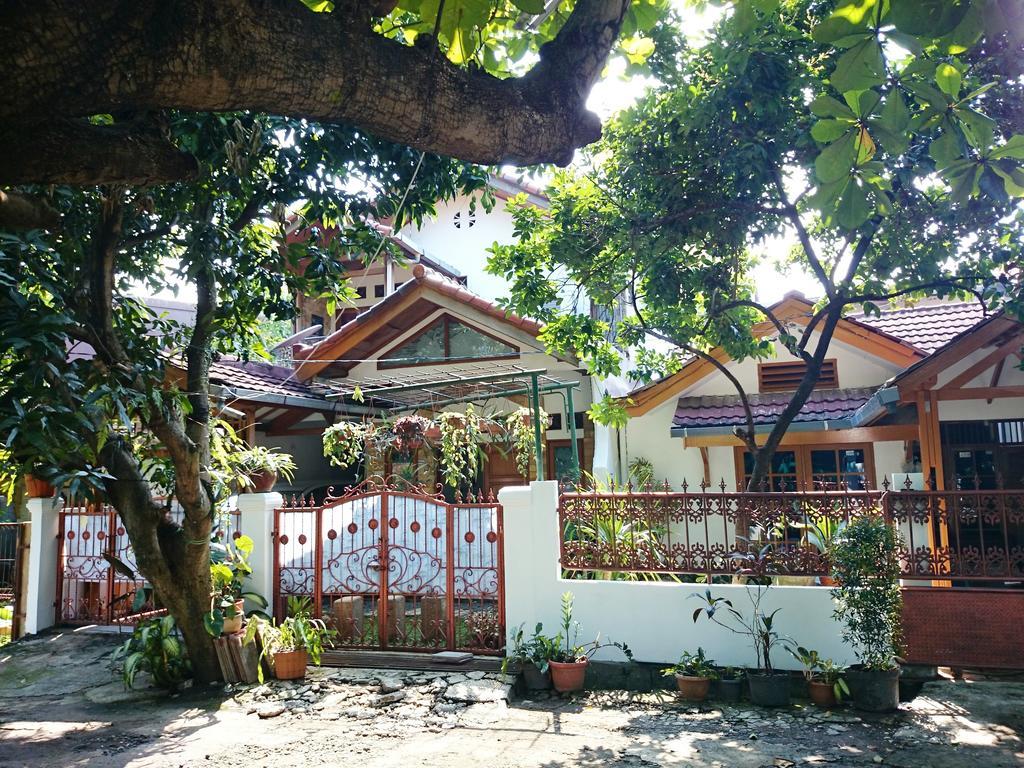 Hostel Bogor Zewnętrze zdjęcie