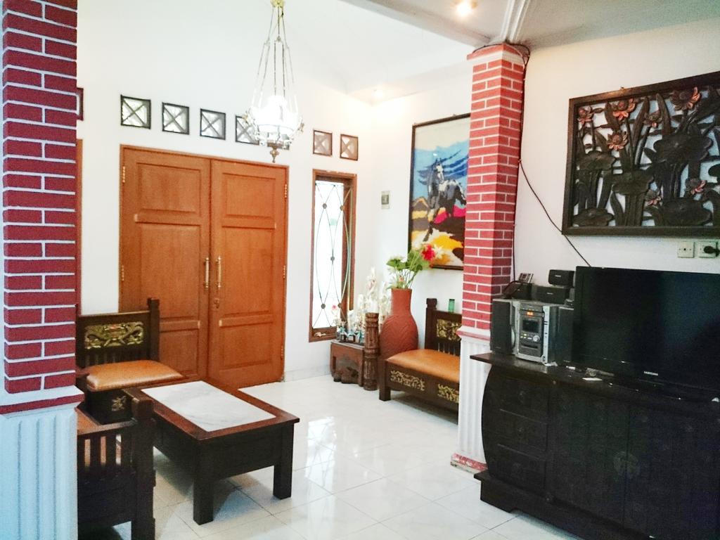 Hostel Bogor Zewnętrze zdjęcie