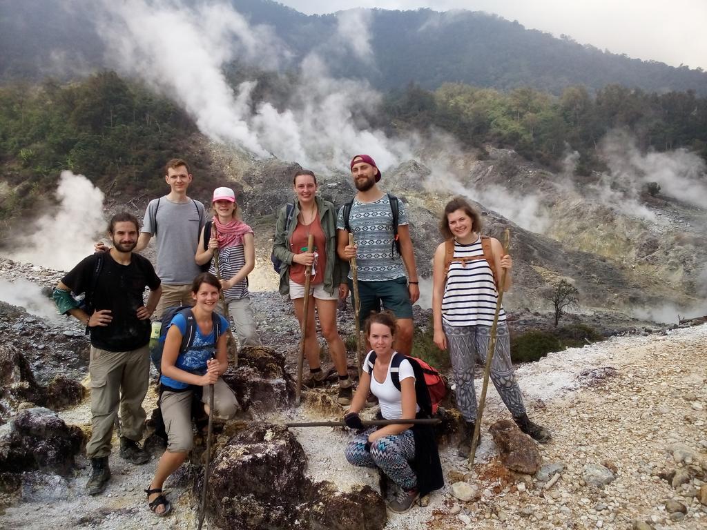 Hostel Bogor Zewnętrze zdjęcie