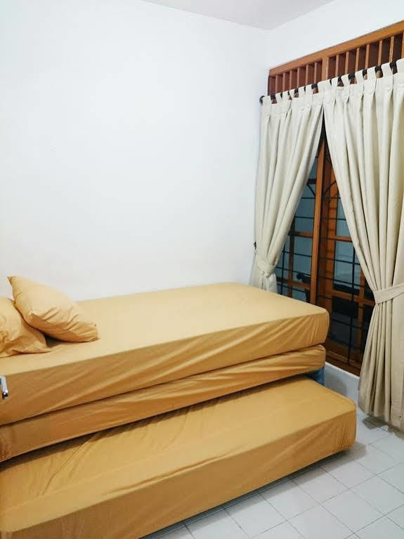 Hostel Bogor Zewnętrze zdjęcie